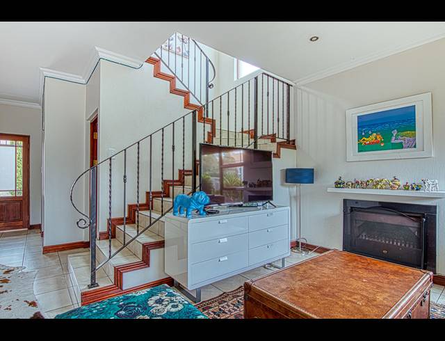 4 BEDROOM HOUSE TO LET IN BROADACRES